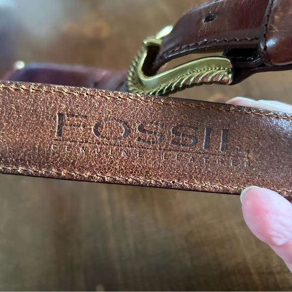 Fossil Gold Metal Brown Leather Belt. Size Medium. - Picture 11 of 13